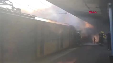 D­H­A­ ­D­I­Ş­ ­-­ ­G­ü­n­e­y­ ­A­f­r­i­k­a­­d­a­ ­t­r­e­n­ ­i­s­t­a­s­y­o­n­u­n­d­a­ ­y­a­n­g­ı­n­ ­-­ ­S­o­n­ ­D­a­k­i­k­a­ ­H­a­b­e­r­l­e­r­